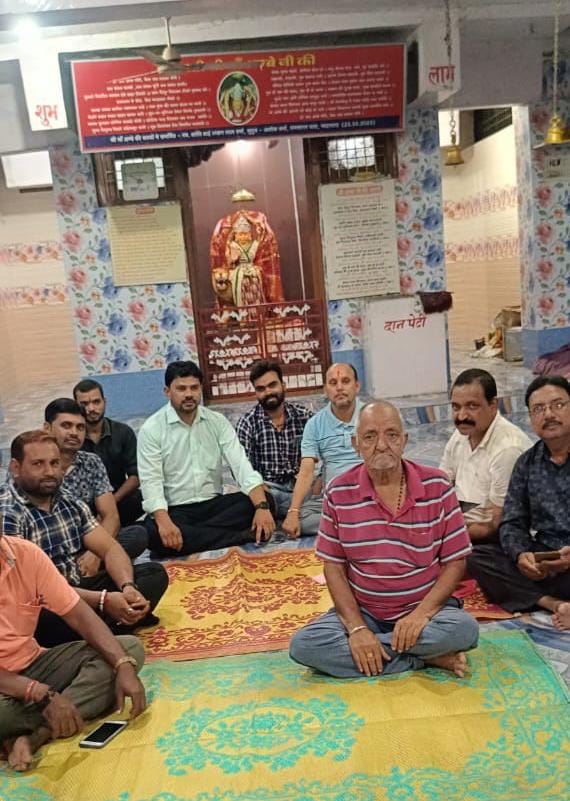 नवरात्रि की धूम: मां अंबे मंदिर में ज्योति कलश राशि 651 रुपये निर्धारित