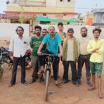 ना गाड़ी, ना पेट्रोल… सायकल से गांव-गांव पहुंचे बबलू पटेल